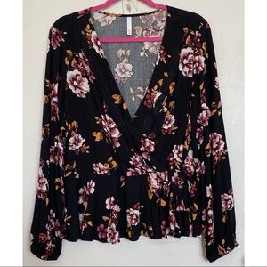 🌷2/20$🌷Plus Size Blouse 2XL